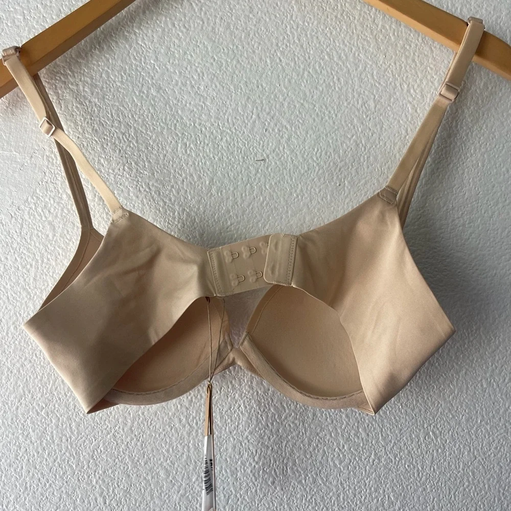 SKIMS Nude ultimate tear drop push-up Bra NWT - Picture 2 of 4